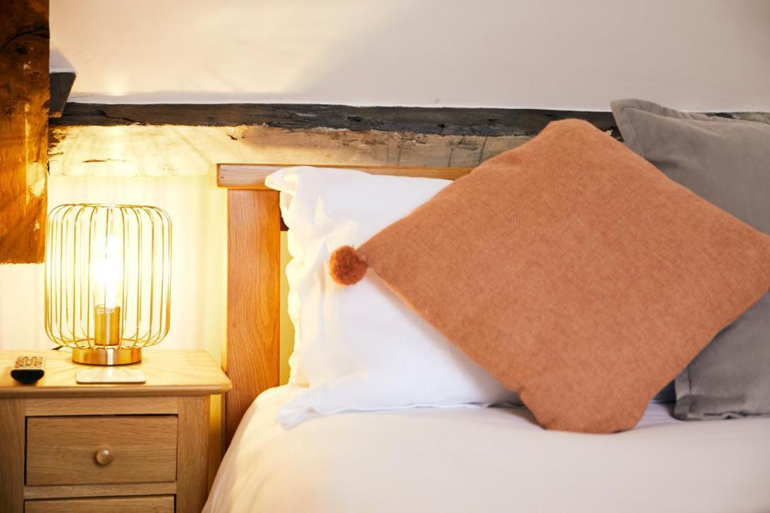 Glasswing Stays The Nest Whitby Extérieur photo
