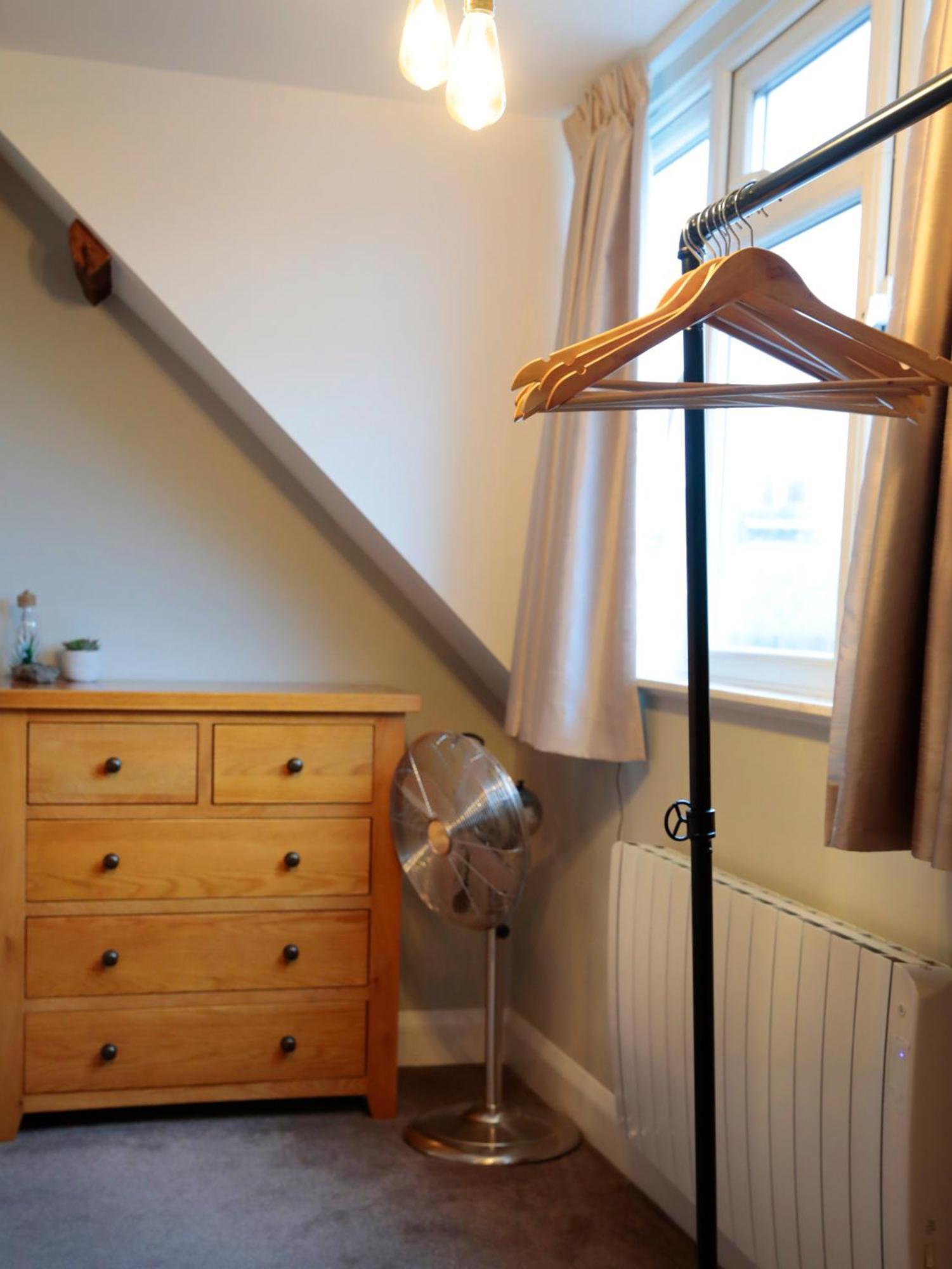 Glasswing Stays The Nest Whitby Extérieur photo